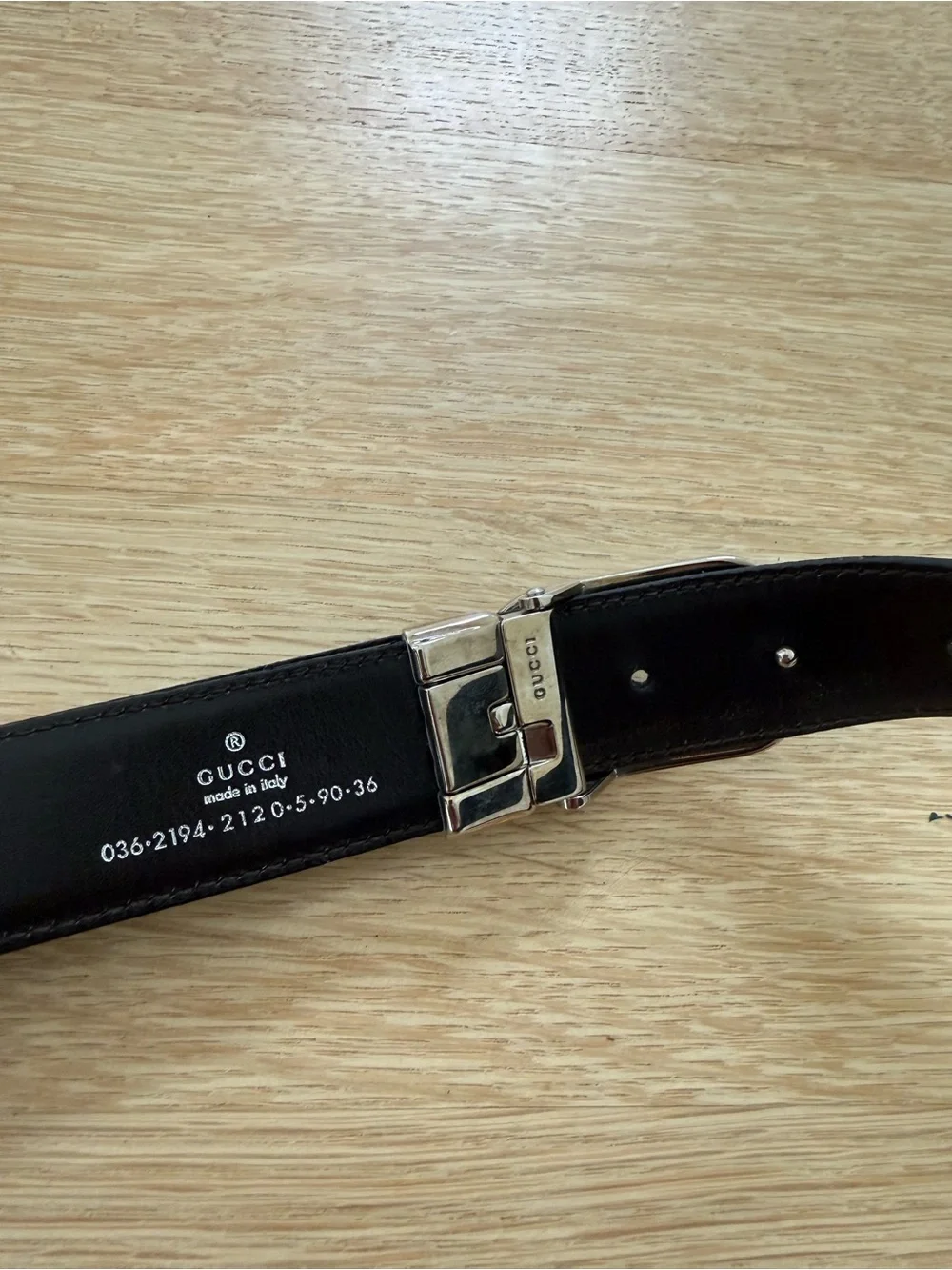 Authentic Gucci Black Leather Men’s Belt with Gold Interlocking G Buckle